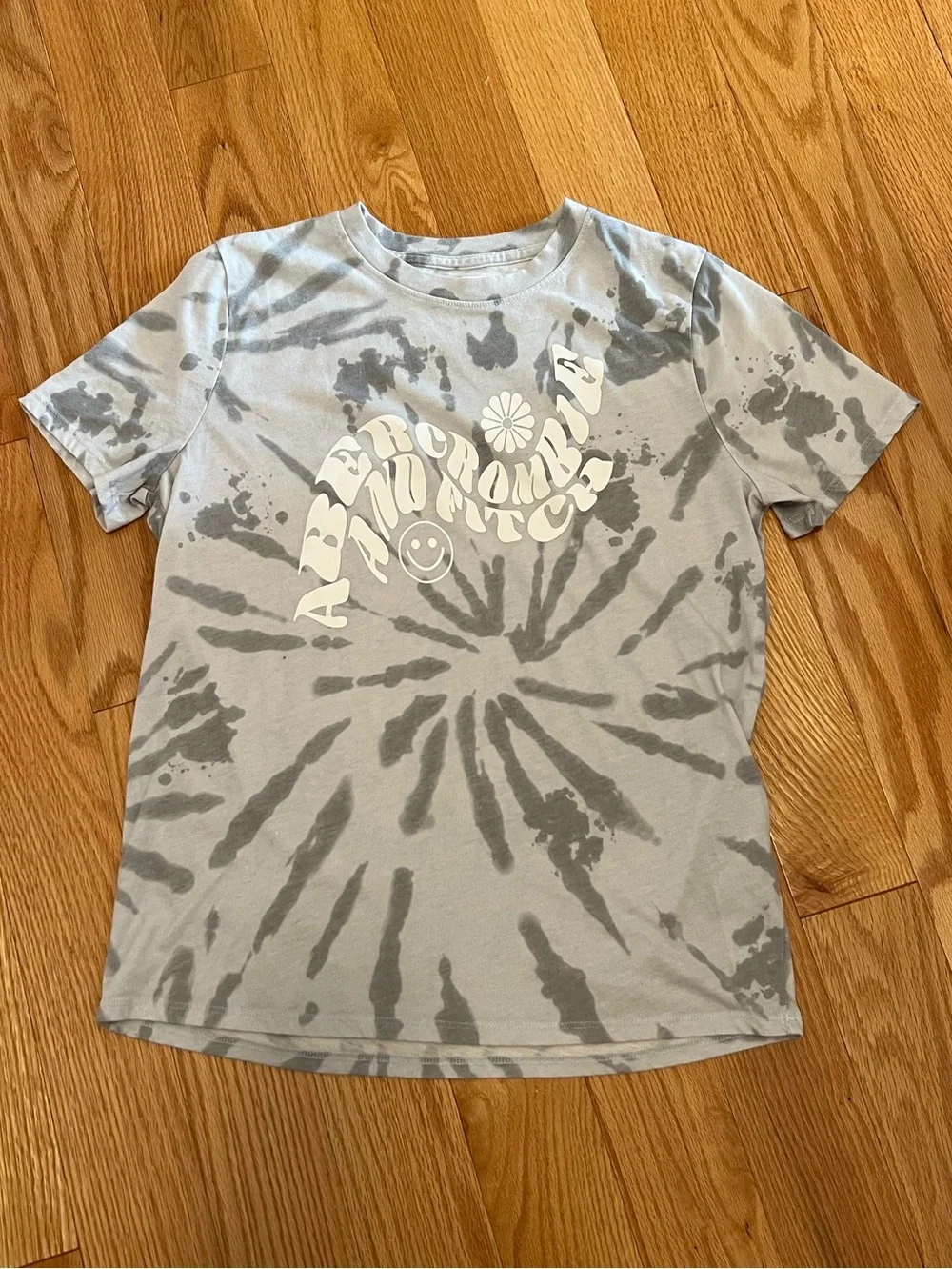 abercrombie kids light gray tie-dye crew tee